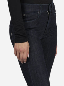 Jeans Kim skinny blu scuro - dettaglio indossato