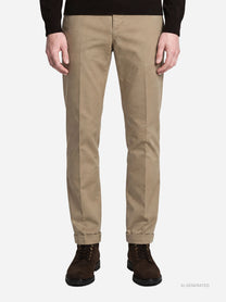 Pantalone Gaubert slim fit in cotone beige - indossato, vista frontale