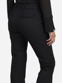 Pantaloni Lexi in lana stretch neri - indossato, vista alternativa