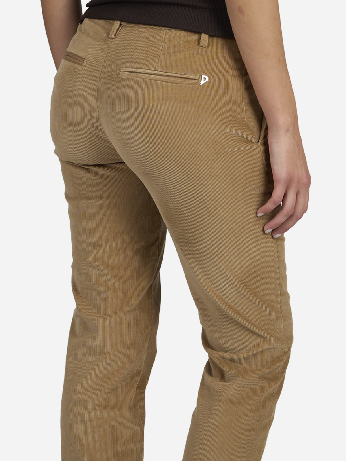 Pantaloni Eleanor regular fit in velluto beige - indossato, vista alternativa