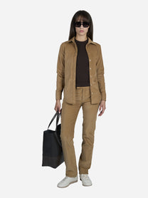 Pantaloni Eleanor regular fit in velluto beige - indossato, look completo