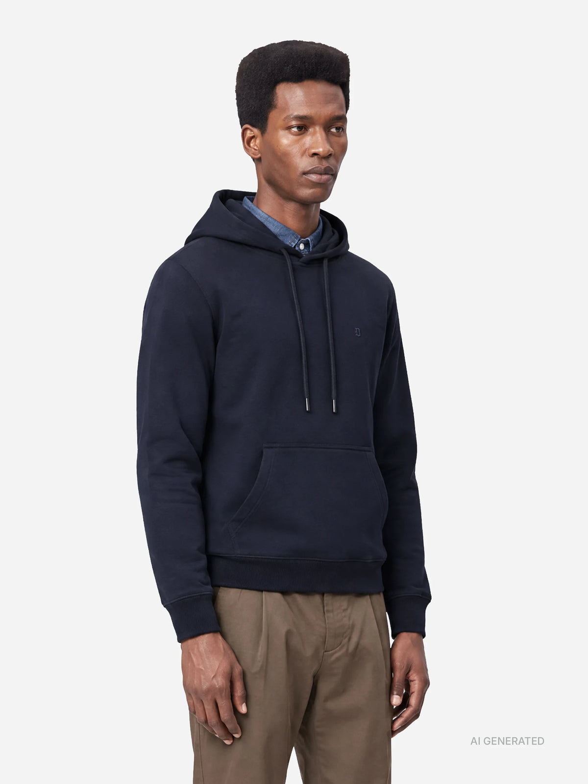Felpa con cappuccio regular-fit blu - dettaglio indossato