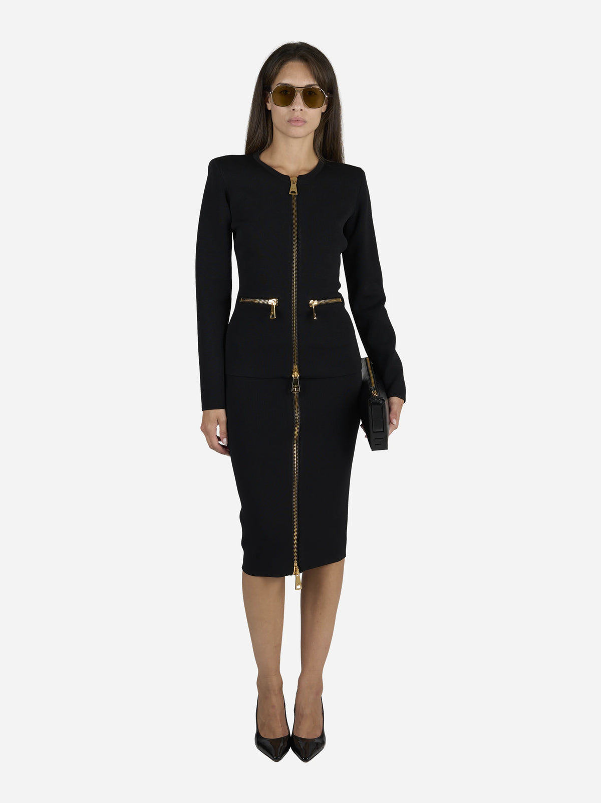 Cardigan in maglia con zip nero - indossato, posa alternativa