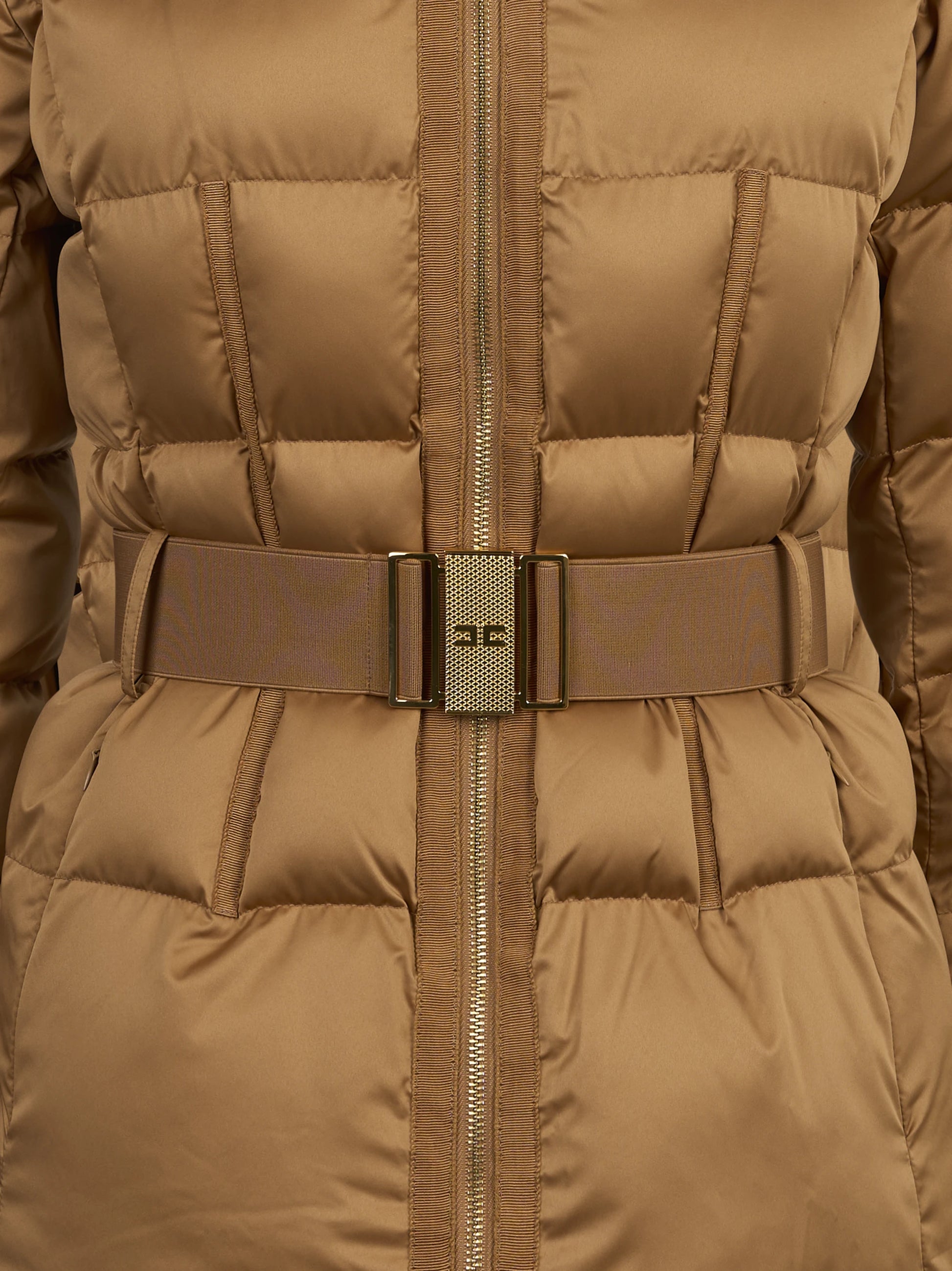 Piumino con cappuccio e cintura bronzo - dettaglio prodotto