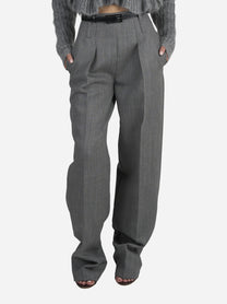 Pantaloni in lana vergine con cintura - indossato, vista frontale