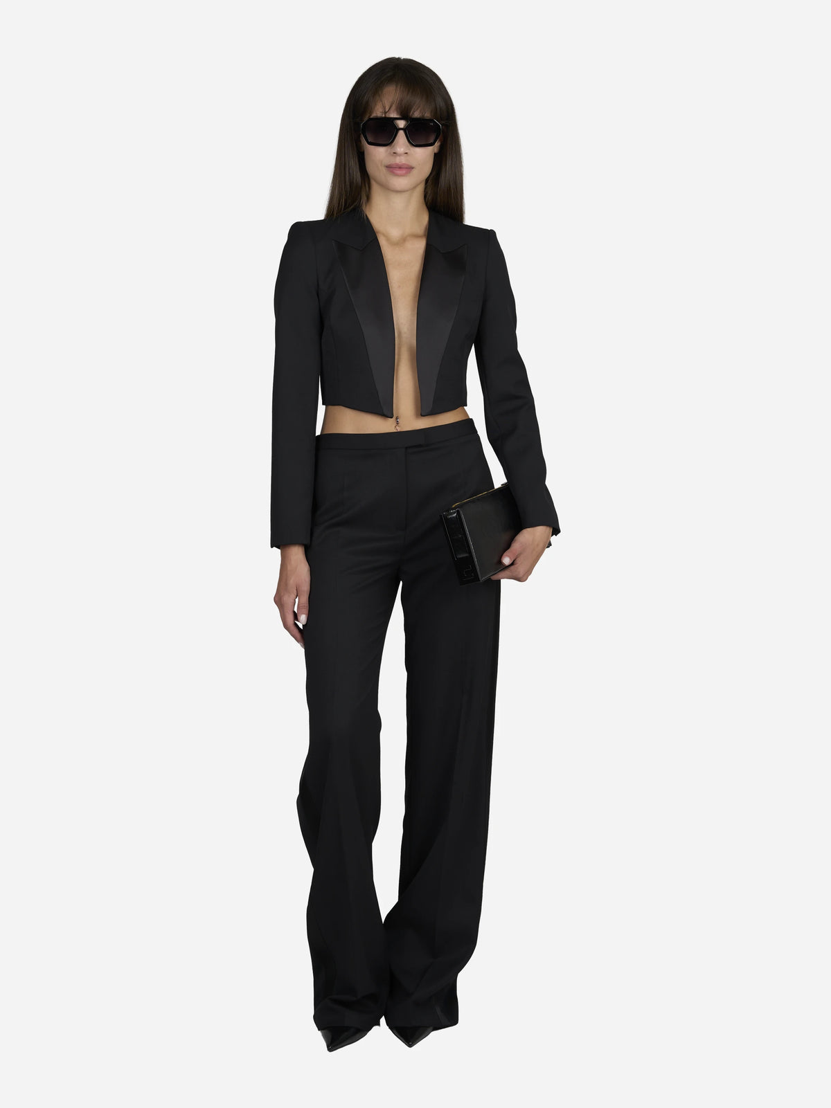 Pantaloni ampi in gabardina neri - indossato, look completo