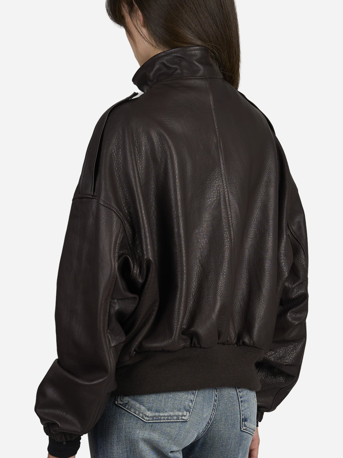 Bomber corto in pelle testa di moro - indossato, look completo