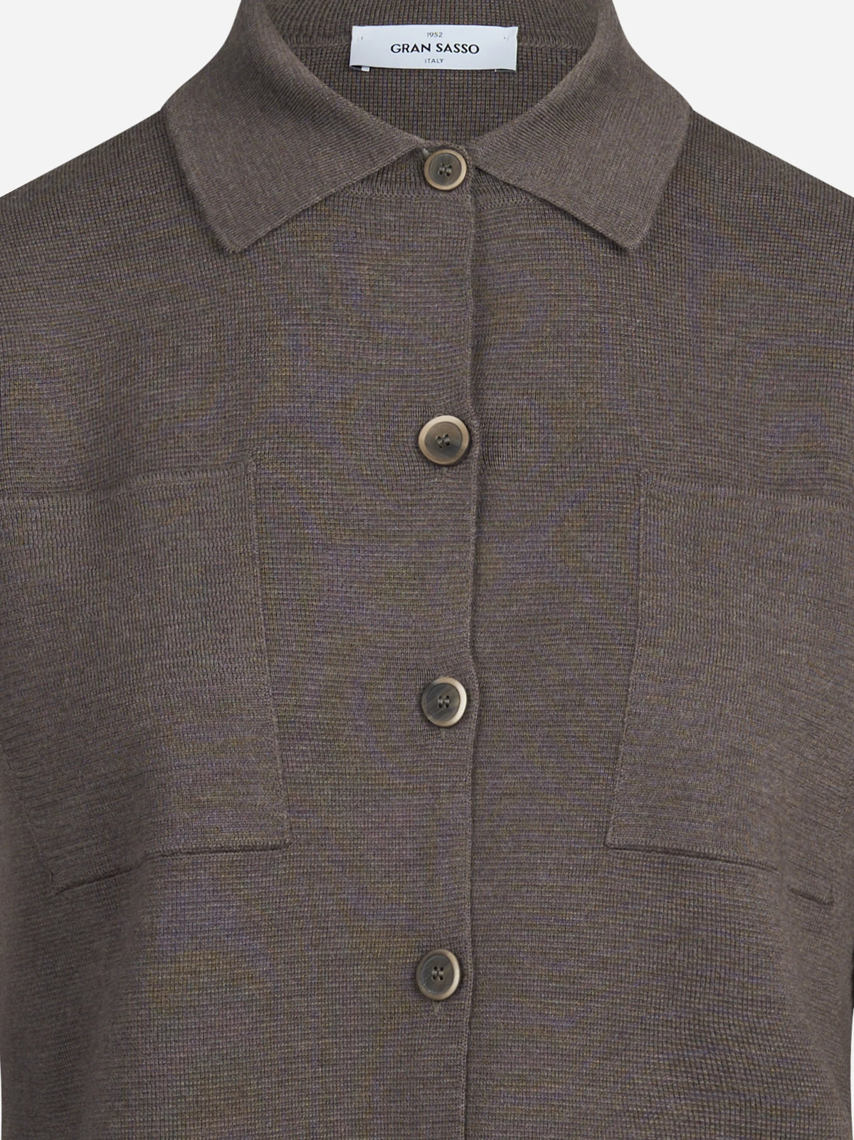 Camicia in maglia di lana vergine marrone - dettaglio del prodotto