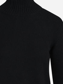 Lupetto in cashmere nero - dettaglio del prodotto