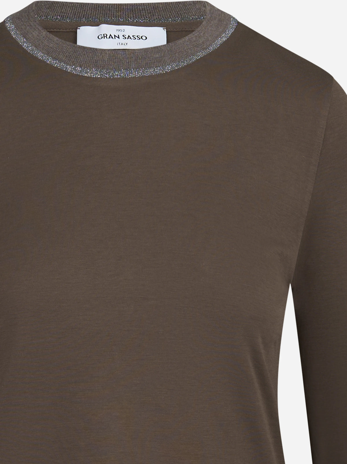 Maglia girocollo con dettaglio luminoso marrone - dettaglio del prodotto