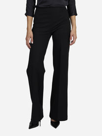 Pantaloni wide leg in viscosa neri - indossato, vista frontale
