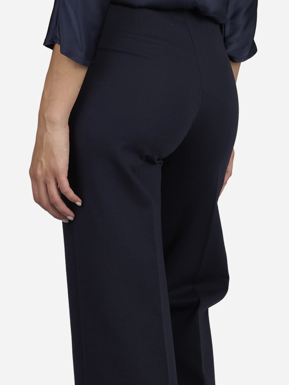 Pantaloni wide leg in viscosa blu notte - indossato, vista alternativa