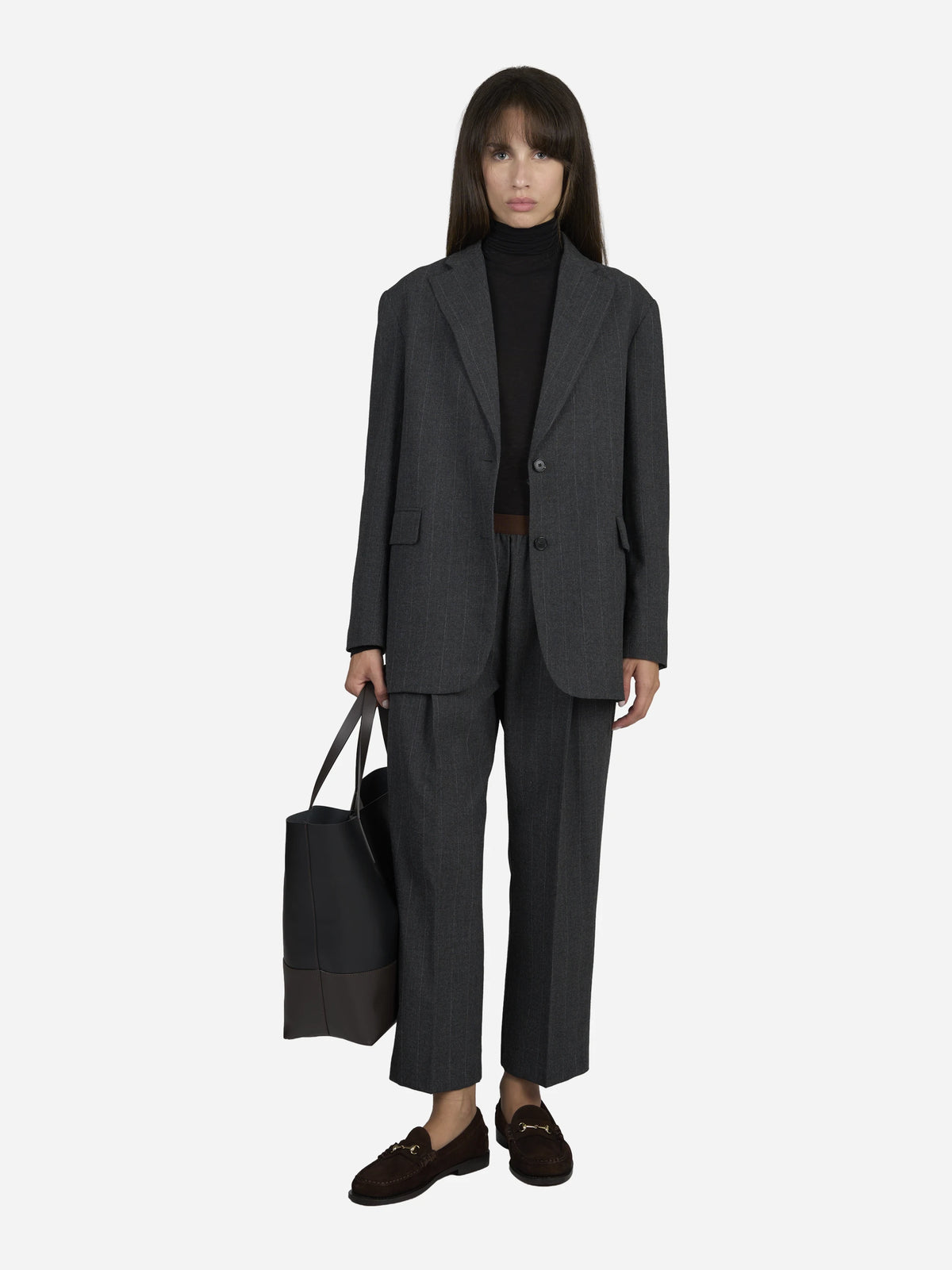 Pantaloni con vita elasticizzata grigi - indossato, look completo