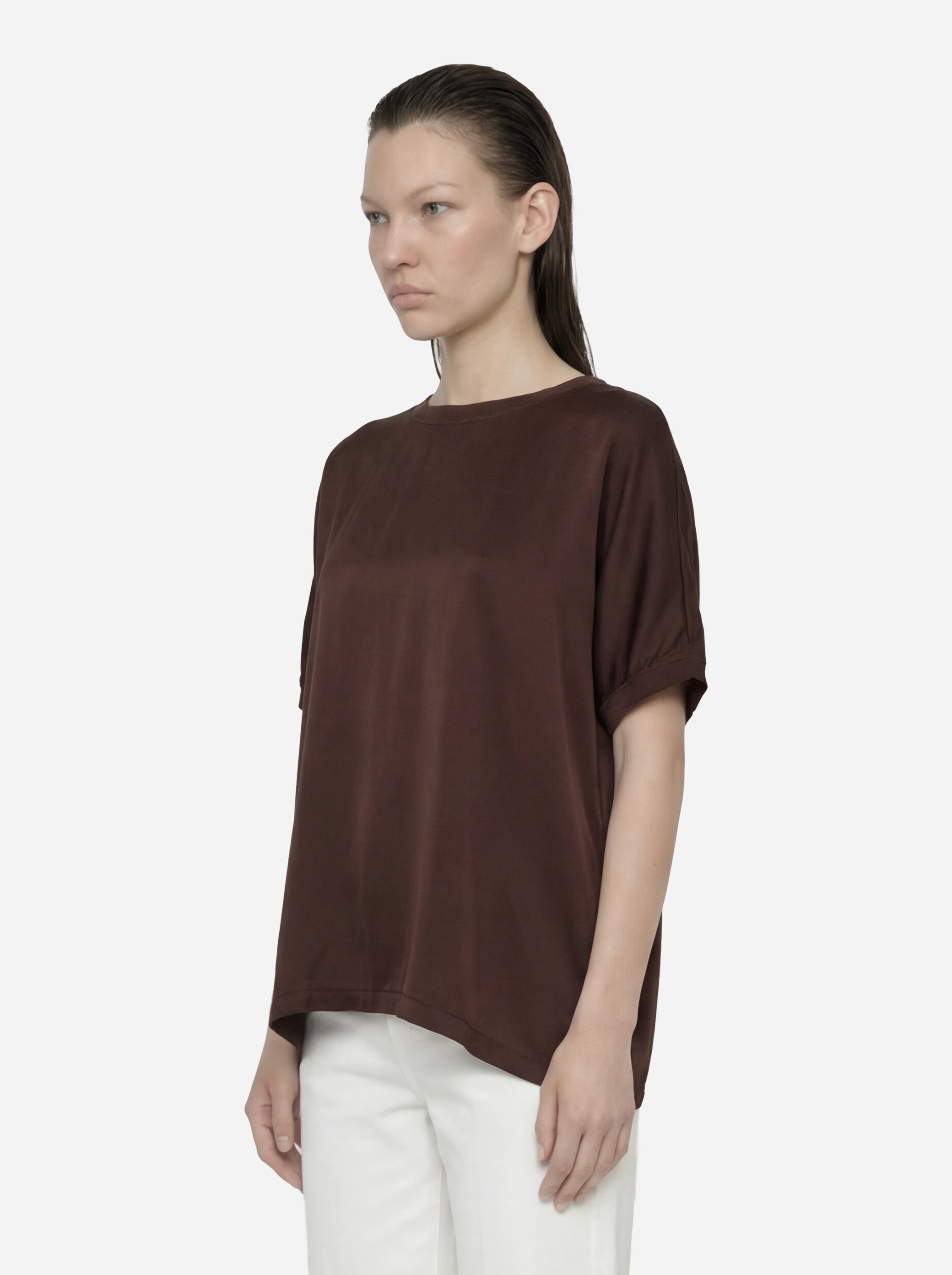 T-shirt Over in seta marrone
