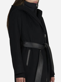 Cappotto 2-in-1 Shia-SLB nero - dettaglio indossato