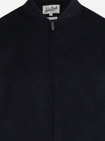 Bomber Camden in misto lana blu - dettaglio del ricamo o della costruzione