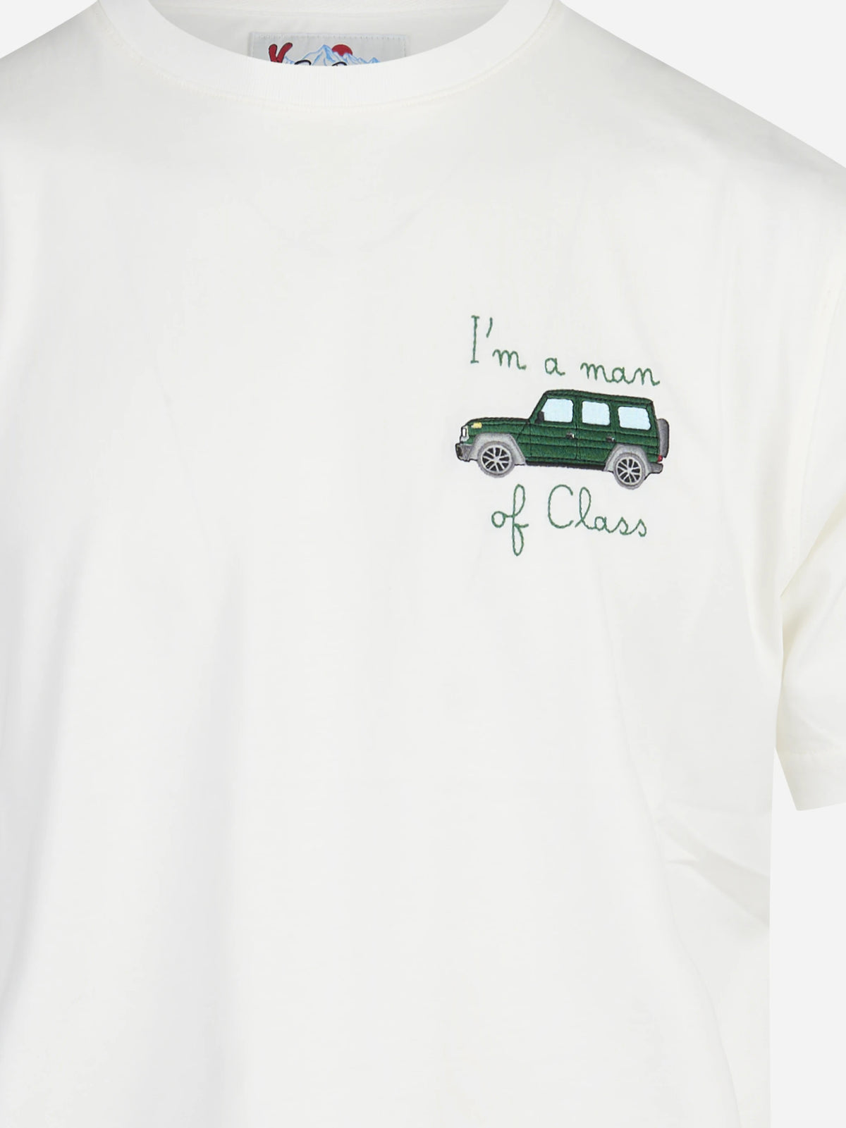 T-shirt Arnott con ricamo automobile bianca - dettaglio del ricamo o della costruzione