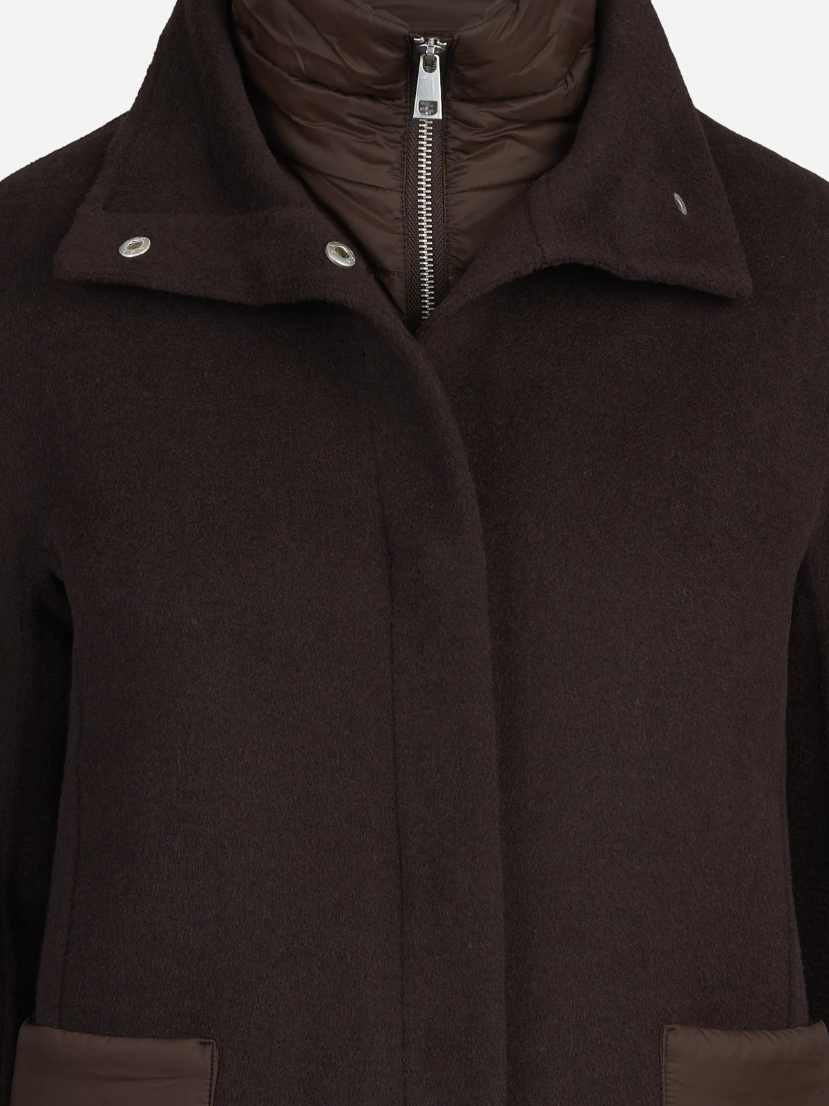 Cappotto Ureshino con interno imbottito marrone - dettaglio del prodotto
