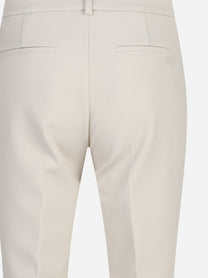 Pantaloni a sigaretta stretch beige - dettaglio del prodotto