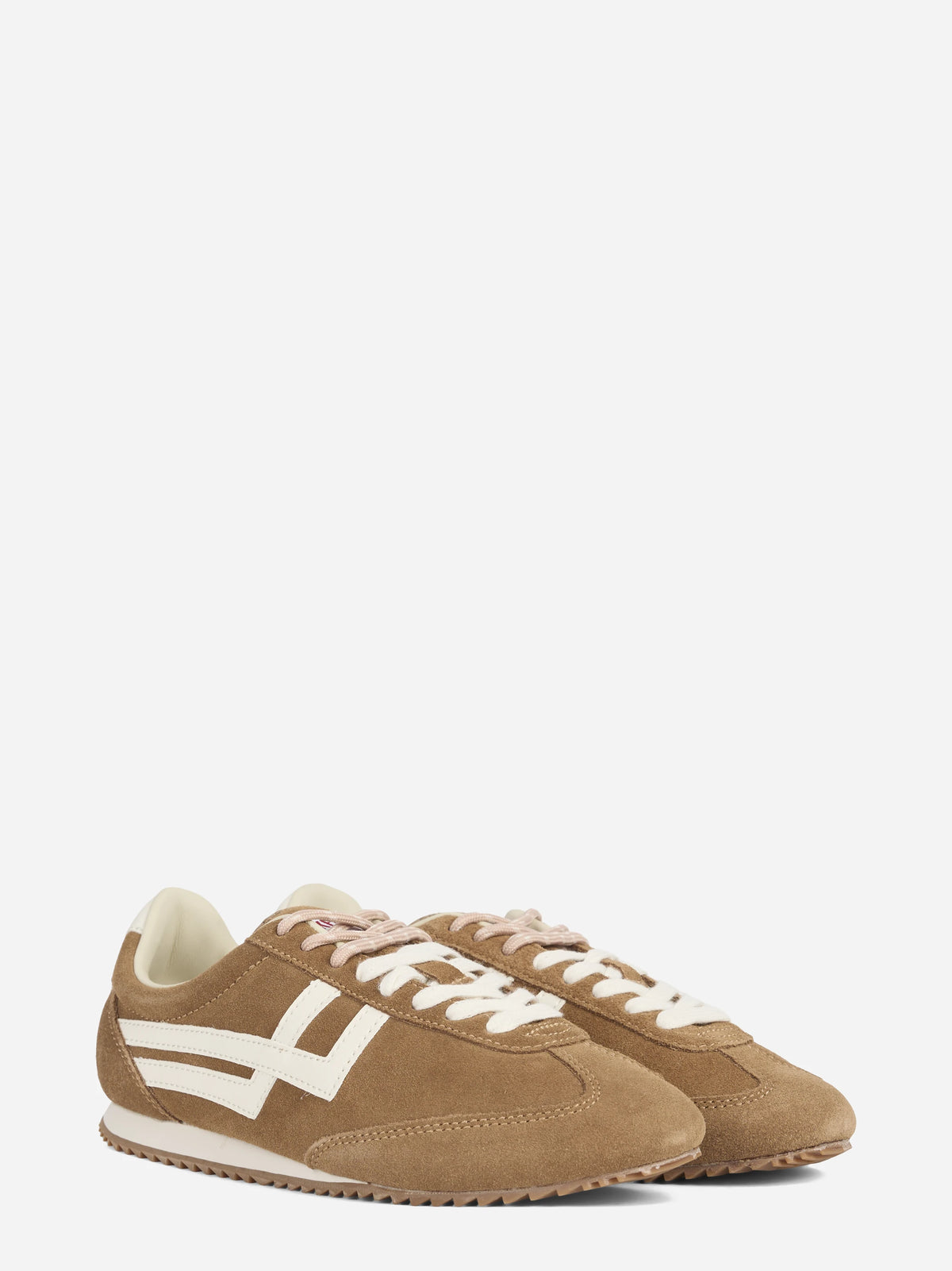 Sneaker Racer 82 in suede marrone - vista tre quarti