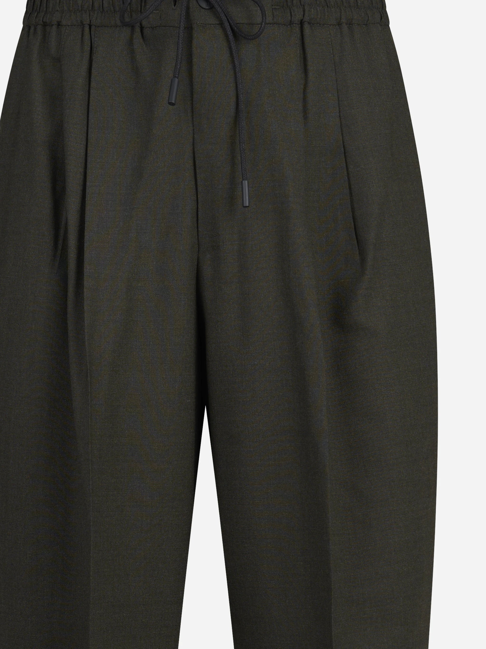 Pantaloni Wide Active in tela stretch verdi - dettaglio del prodotto