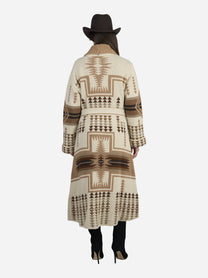 Cappotto cardigan Dineth in lana jacquard avorio - indossato, vista posteriore