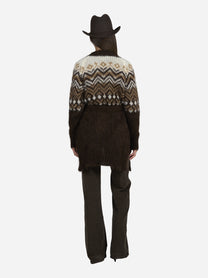 Cardigan Jane in lana jacquard cioccolato - indossato, vista posteriore
