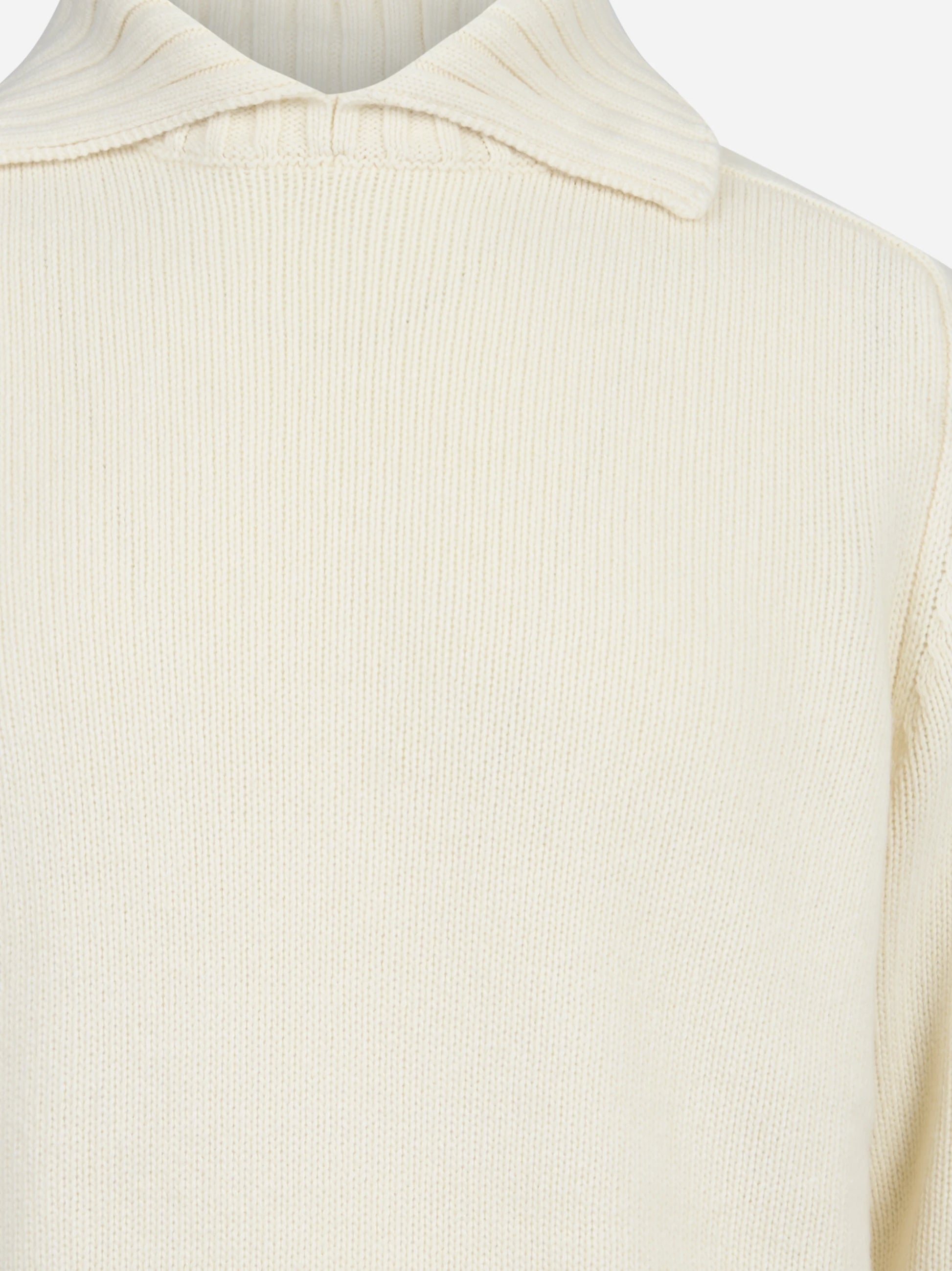 Maglia dolcevita in lana bianca