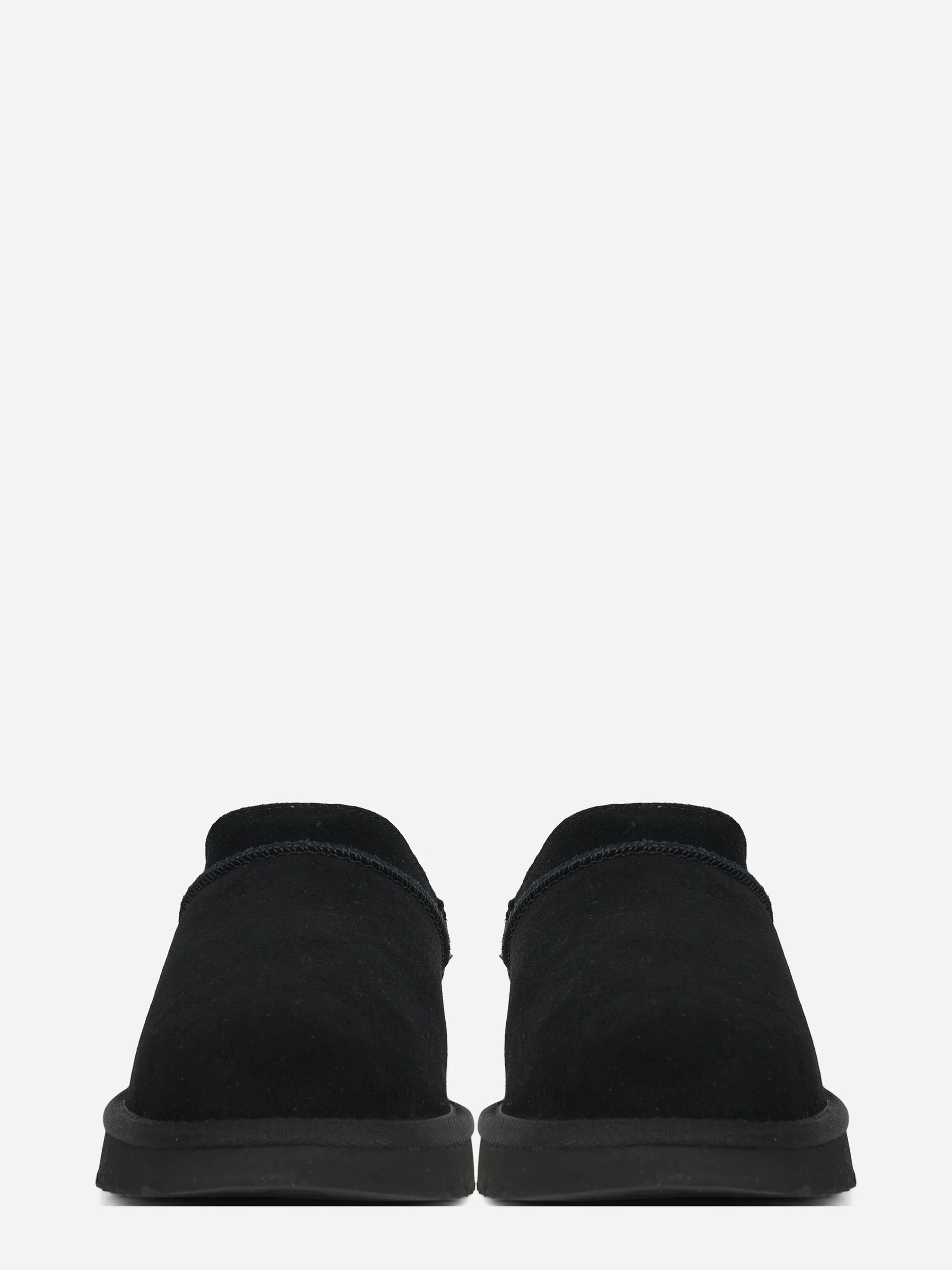 Stivaletto Classic Micro in camoscio nero - vista frontale