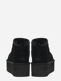 Stivaletto Classic Ultra Mini Platform in camoscio nero - vista tre quarti