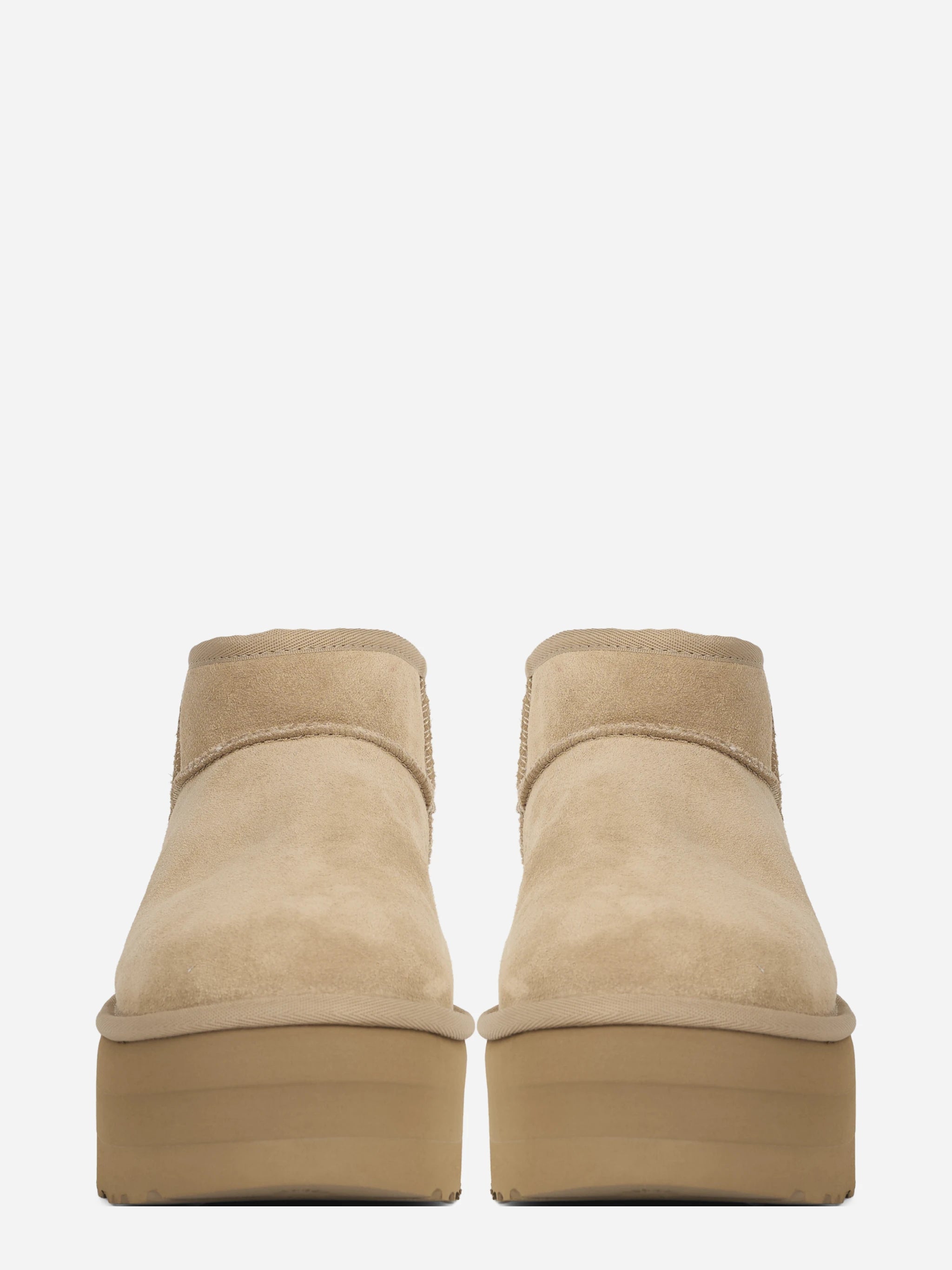 Stivaletto Classic Ultra Mini Platform in camoscio Sand - vista frontale