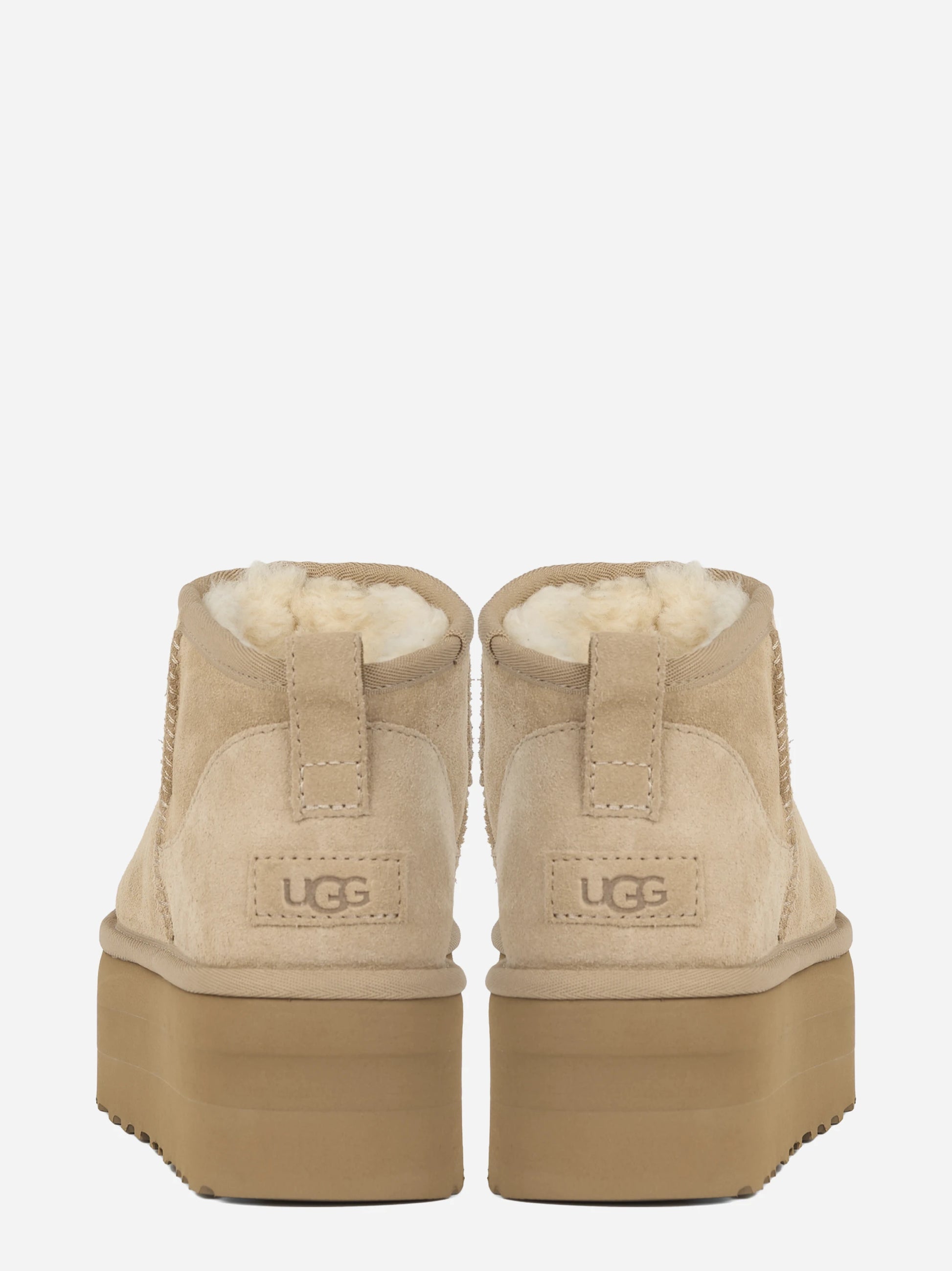 Stivaletto Classic Ultra Mini Platform in camoscio Sand - vista tre quarti